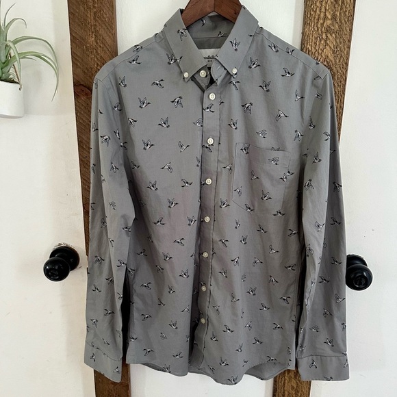 Men’s Mallard Duck Print Button Down Shirt Size Medium EUC - Picture 9 of 12